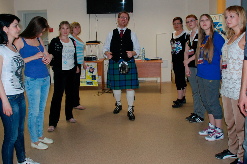19 - 21 апреля 2013 г. успешно реализован весенний выездной уикенд Центра иностранных языков «РЕВОД» «Погружение в язык» для взрослых «Открытие Шотландии» «Discovering Scotland!»