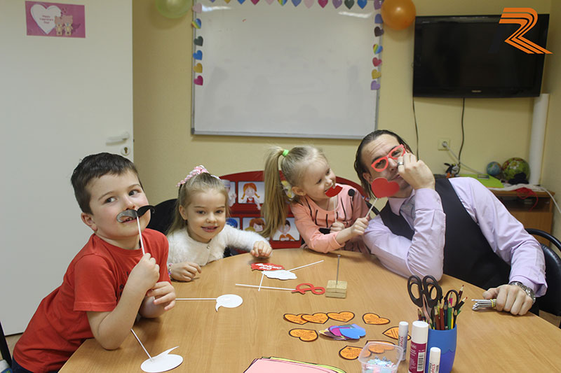 14 февраля в филиале на Спартановке состоялся праздничный Английский клуб «St.Valentine`s day» для малышей от 2,5 до 6 лет
