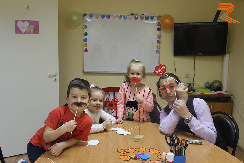 14 февраля в филиале на Спартановке состоялся праздничный Английский клуб «St.Valentine`s day» для малышей от 2,5 до 6 лет