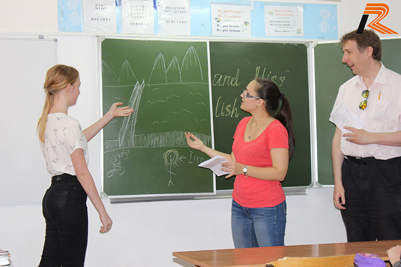 Конкурс «Мистер и мисс «English» в школе № 86 Тракторозаводского района