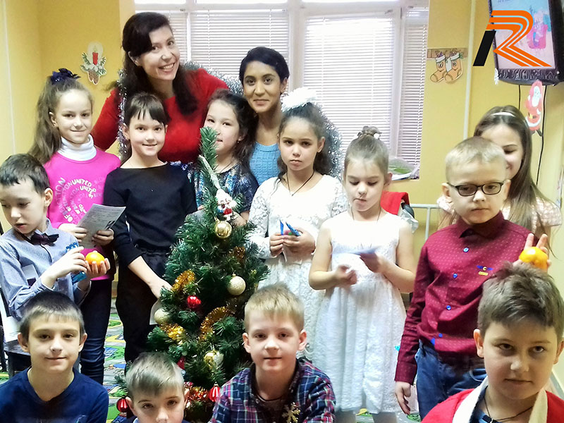 Английский клуб для школьников «Merry Christmas & Happy New Year» в Дзержинском филиале