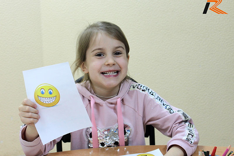Праздник на английском языке «Day of Smile» / «День улыбки» для малышей в филиале на Спартановке