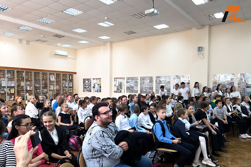 Преподаватели из Тракторозаводского филиала «Ревод» стали почетными гостями на мероприятии, посвященному Международному дню Мира