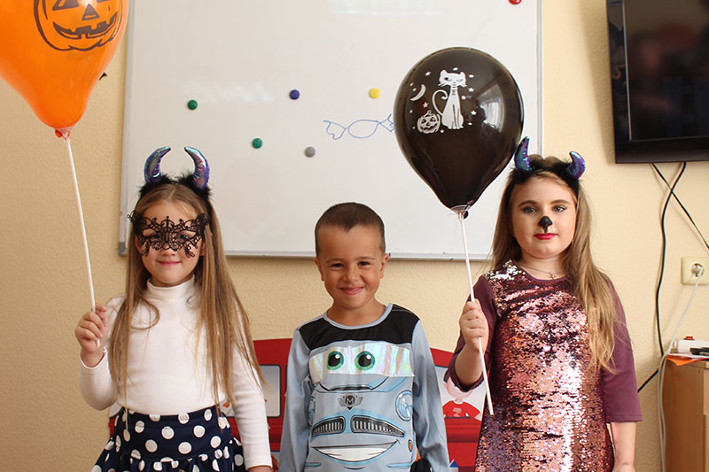 Праздник «Halloween» для малышей в филиале на Спартановке