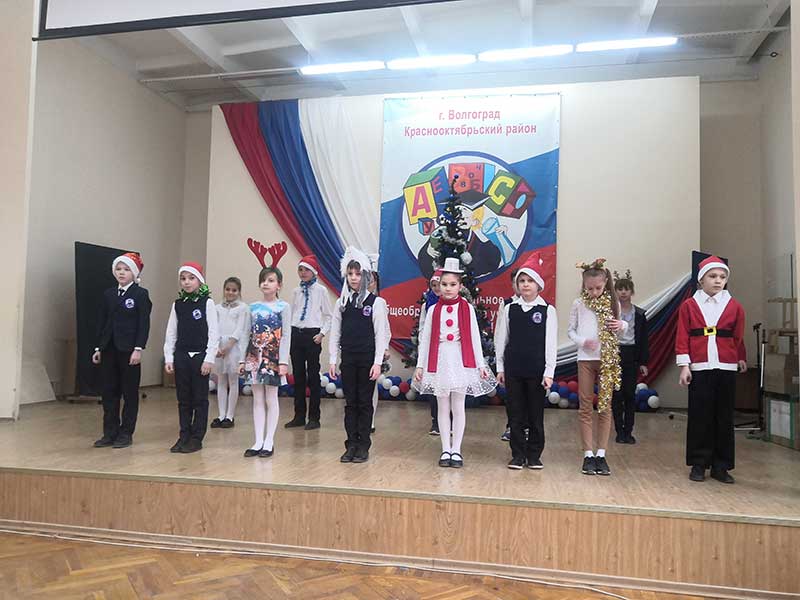 Преподаватели Тракторозаводского филиала «Ревод» побывали на районном конкурсе песни на иностранном языке