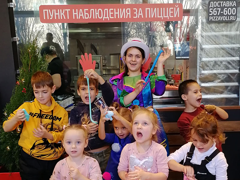 Репортаж о мастер-классе «Slime-time» для малышей в Ворошиловском филиале 06.11.2020