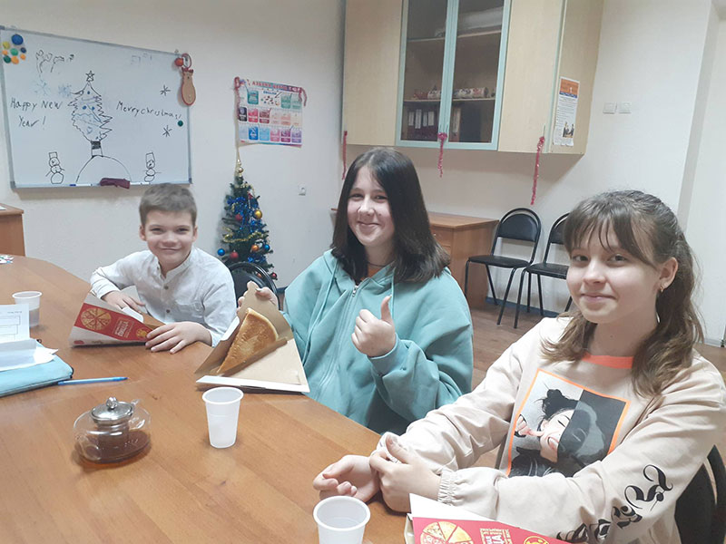 Репортаж о Рождественских занятиях в филиалах в Тракторозаводском районе