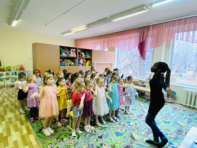 Клуб «День Матери» для дошкольников в Дзержинском филиале
